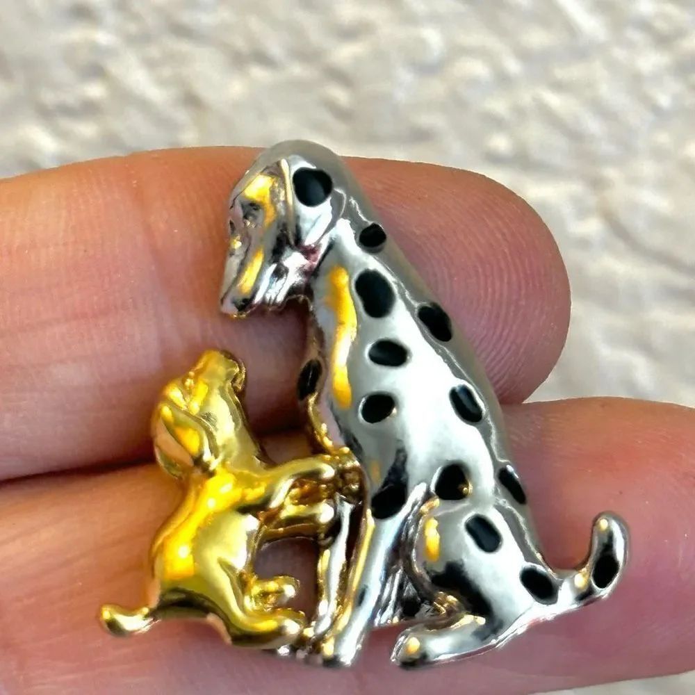 Avon “ perfect love” silver and gold tone Dalmatian and puppy brooch - Picture 6 of 6